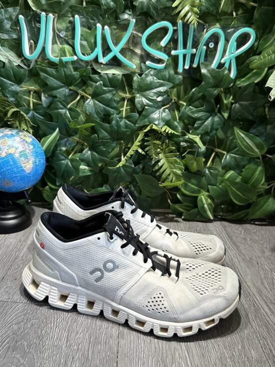 On Womens Cloud X White Black Running Shoes Sneakers Size 7.5 - Picture 1 of 11